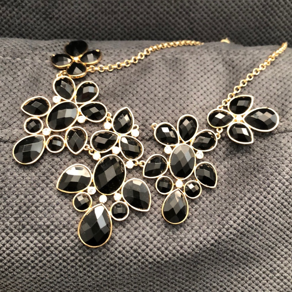 Statement Necklaces - image 2